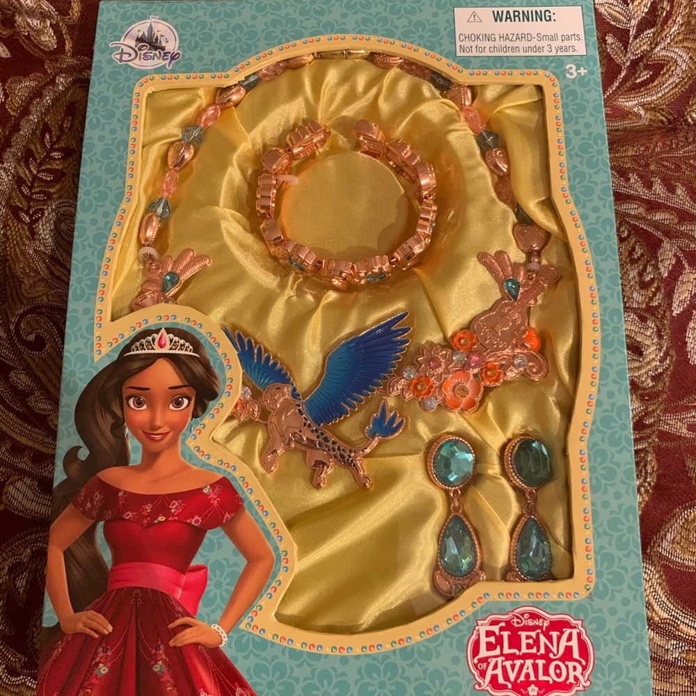 NEW-Elena of Avalor Jewelry set
